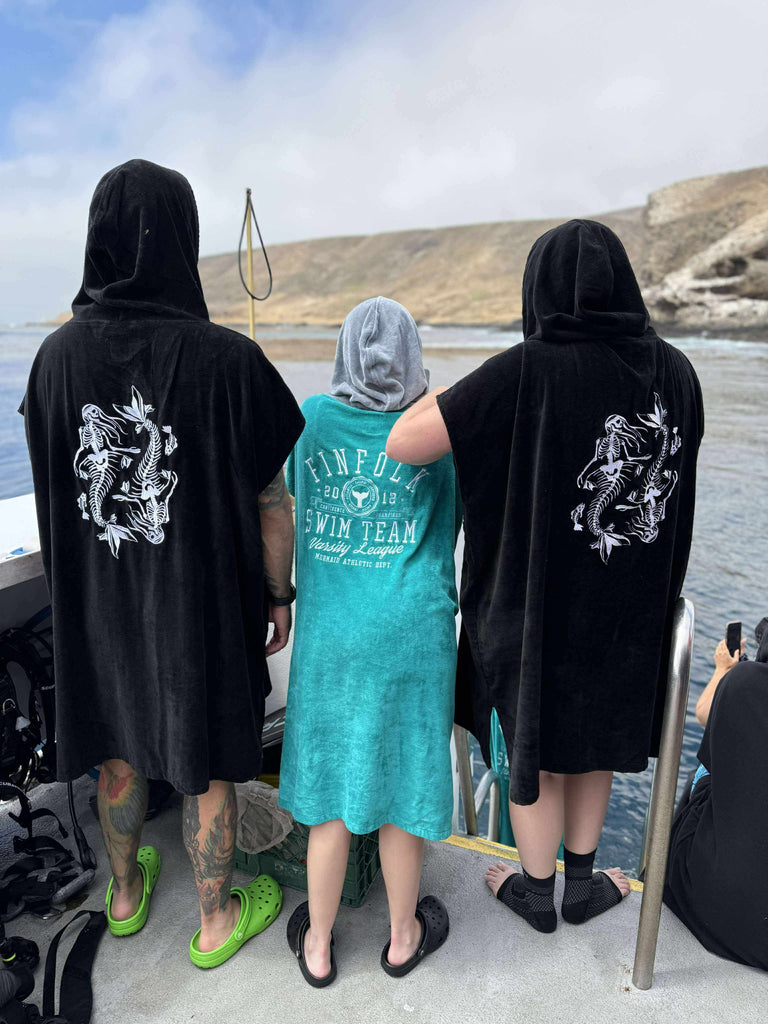 Finfolk Swim Team Teal Changing Poncho