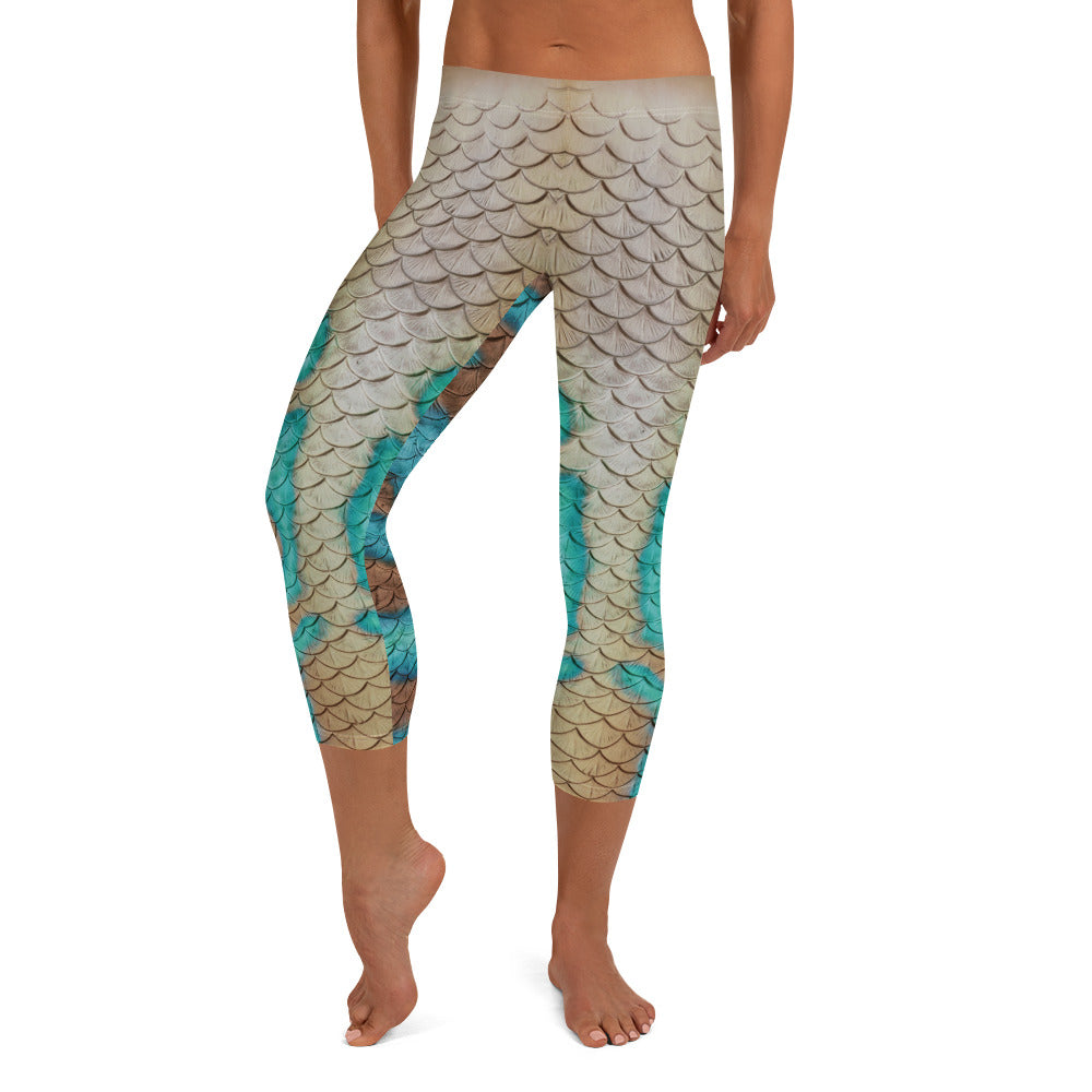 Queen Conch Capri Leggings