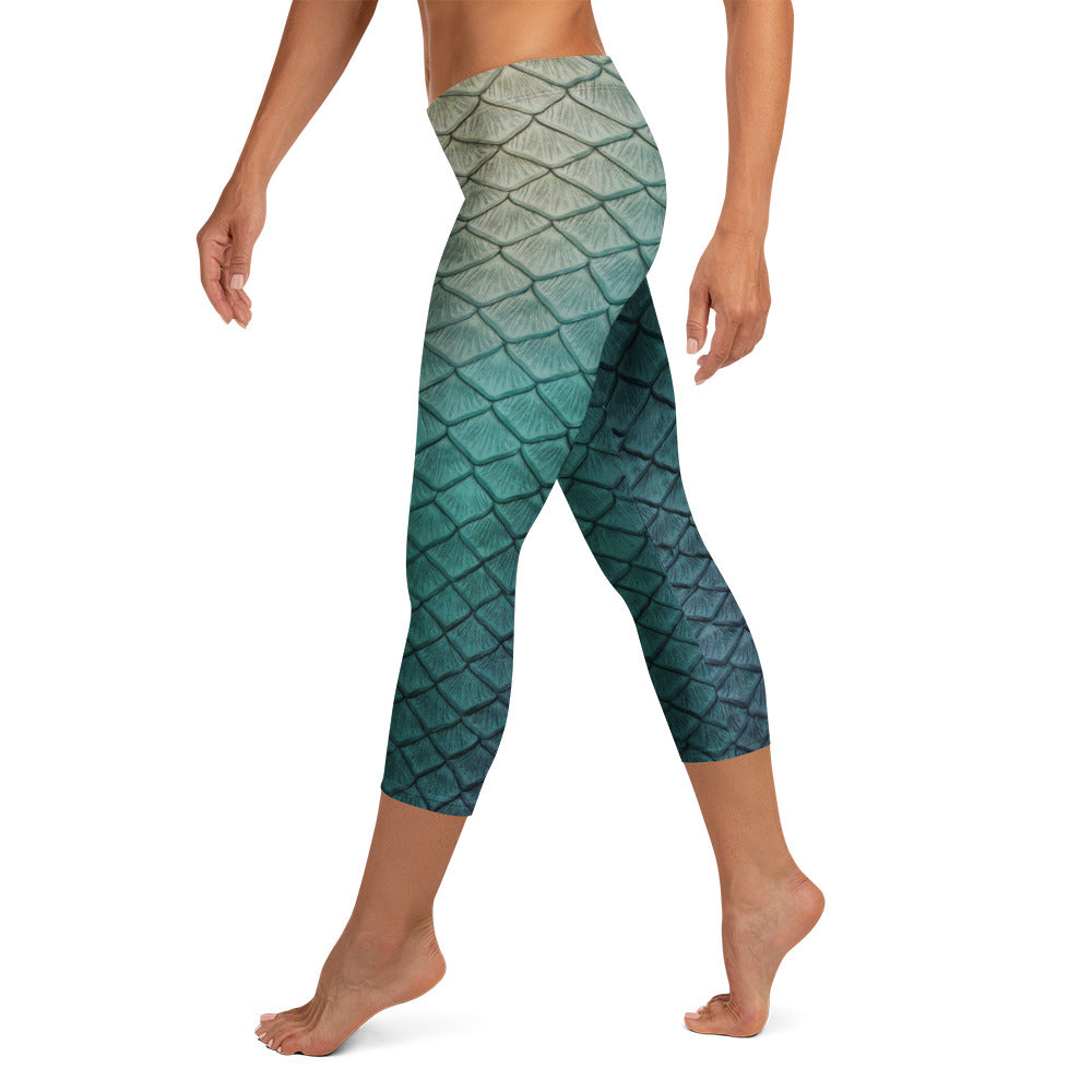 Shipwreck Siren Capri Leggings