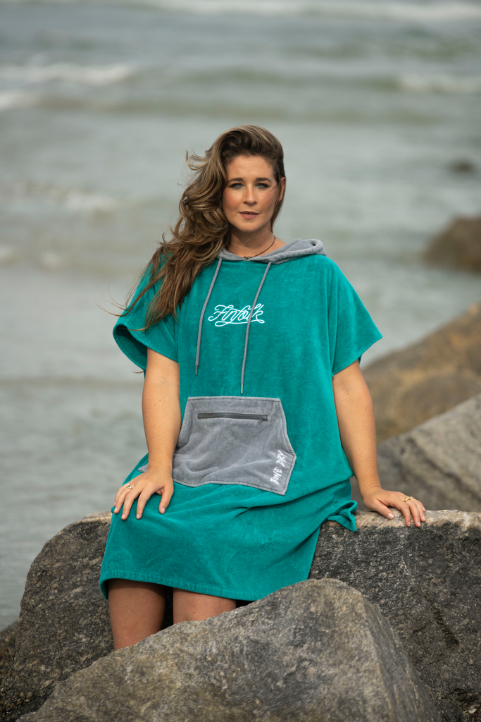 Finfolk Swim Team Teal Changing Poncho