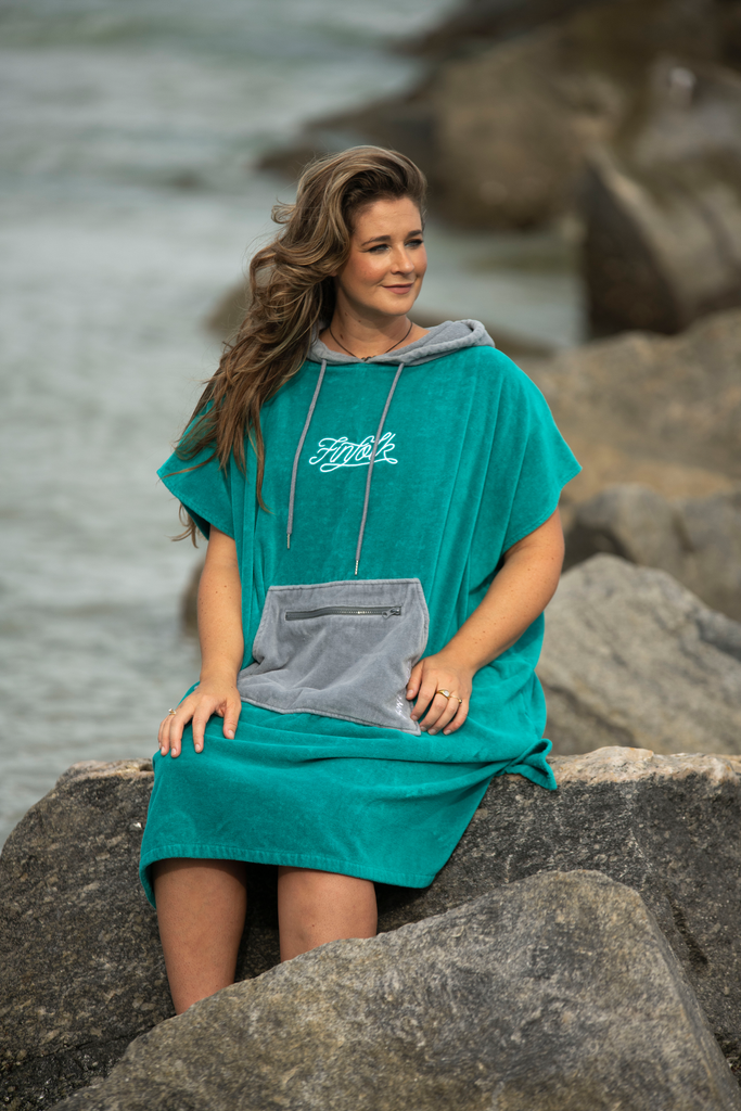 Finfolk Swim Team Teal Changing Poncho