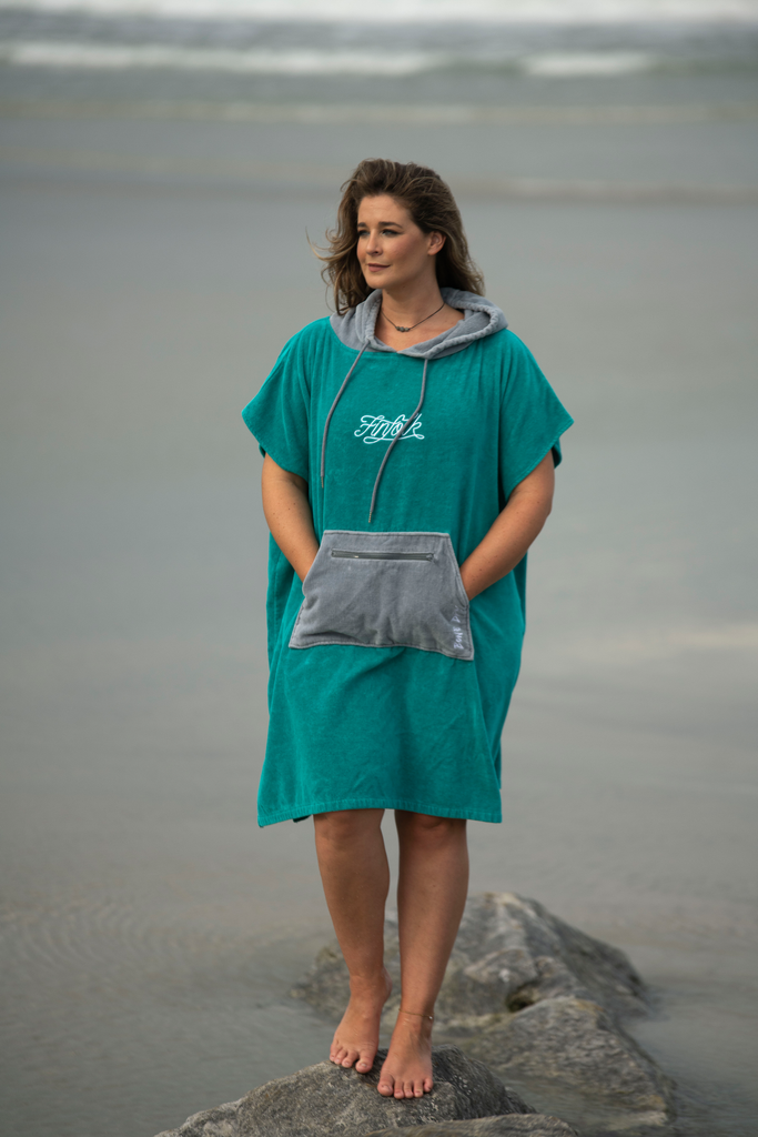 Finfolk Swim Team Teal Changing Poncho