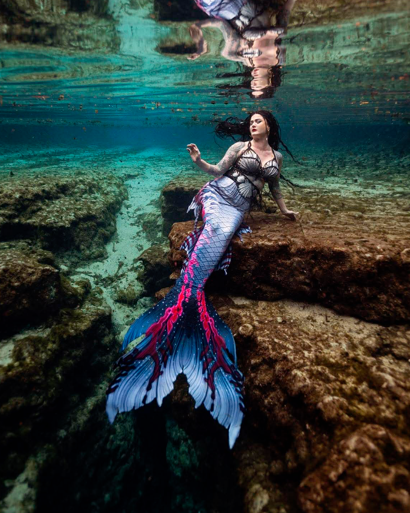 Ash Walker Signature Fabric Tail