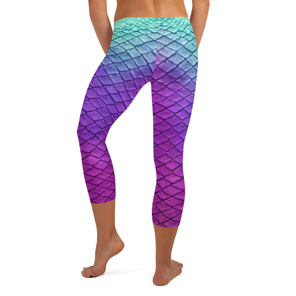 Island Iris Capri Leggings