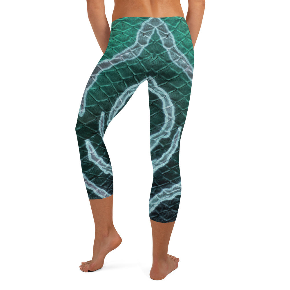 The Dark Sea Capri Leggings