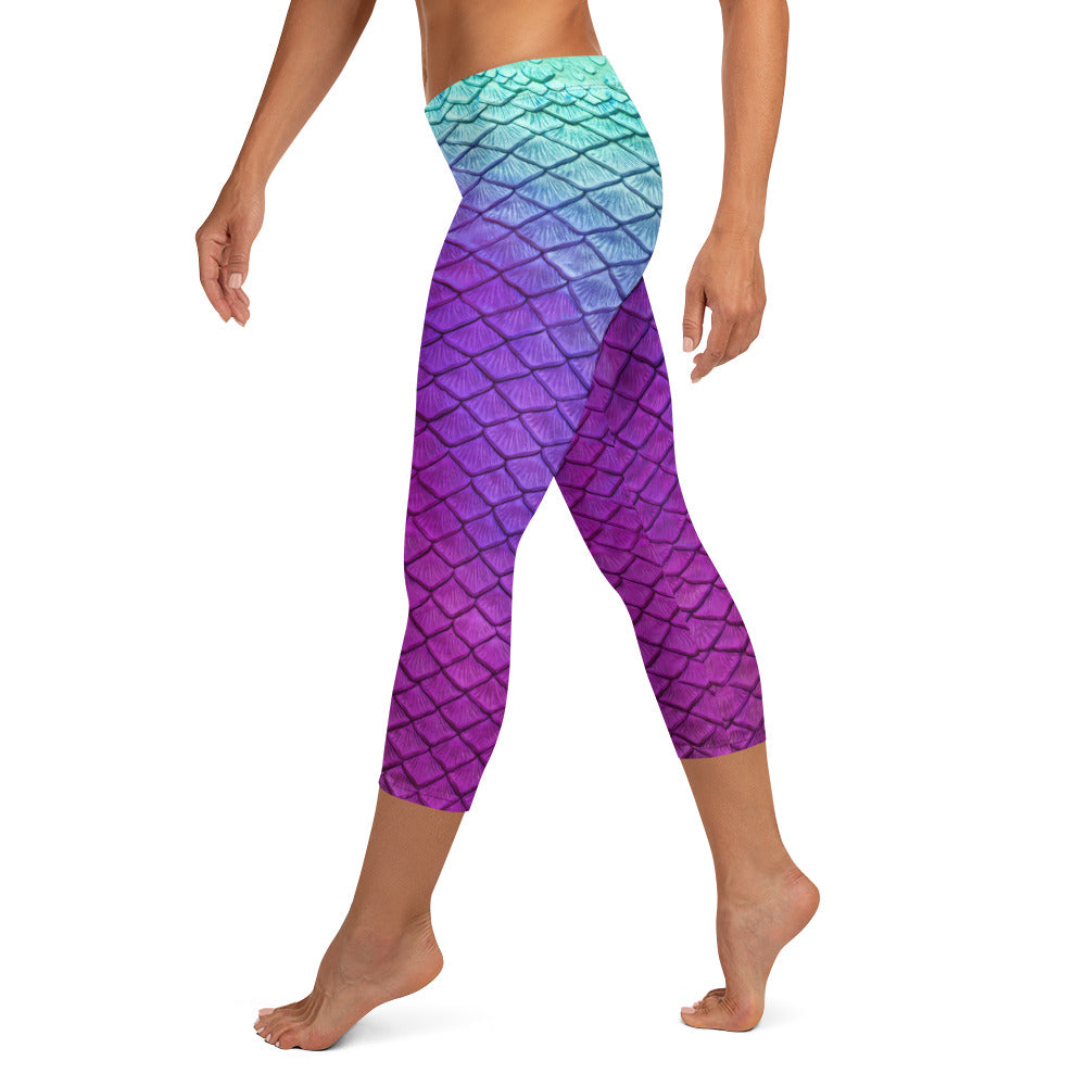 Island Iris Capri Leggings