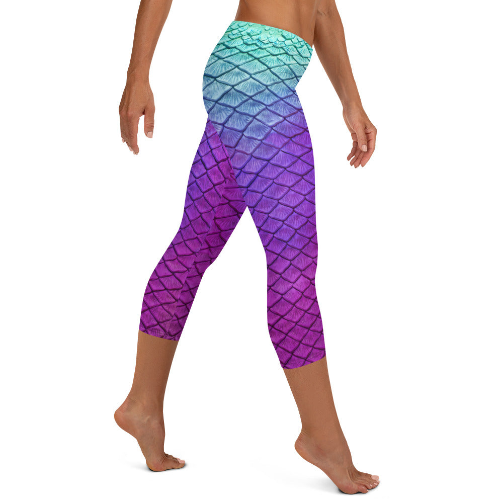 Island Iris Capri Leggings