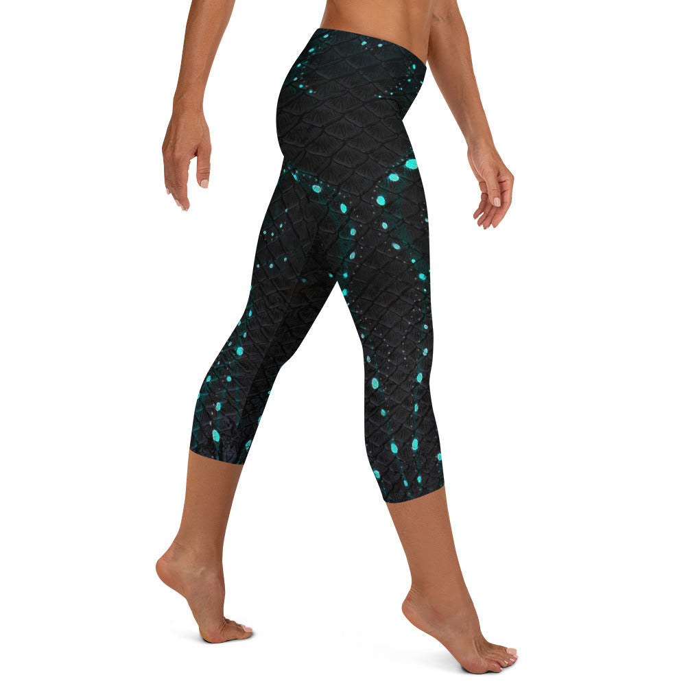 Twilight Tide Capri Leggings