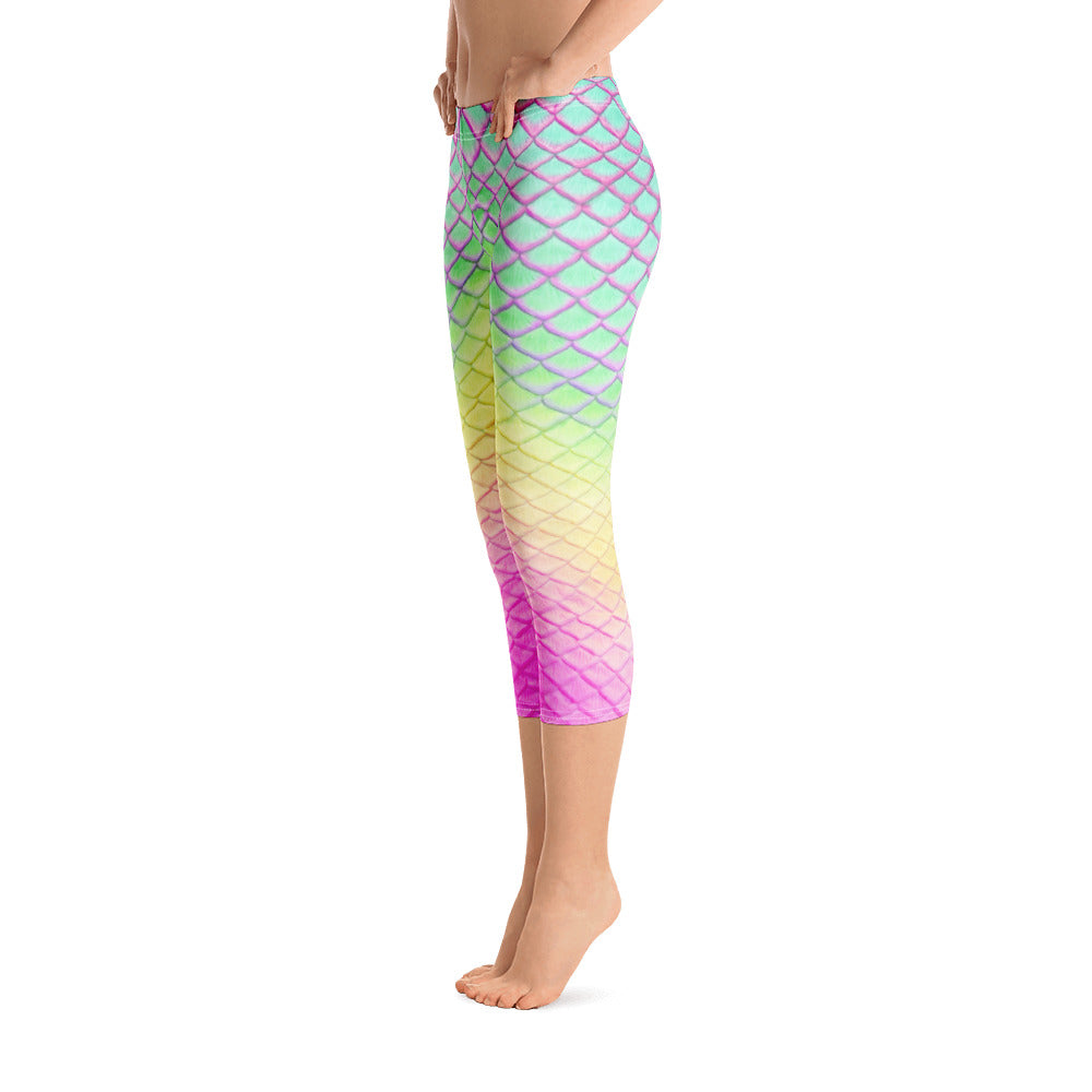 Parrotfish Paradise Capri Leggings