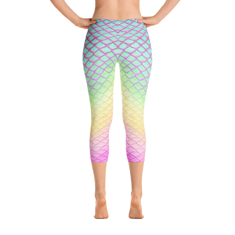 Parrotfish Paradise Capri Leggings