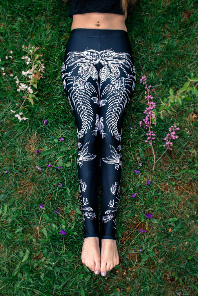 The Deadly Depths Leggings
