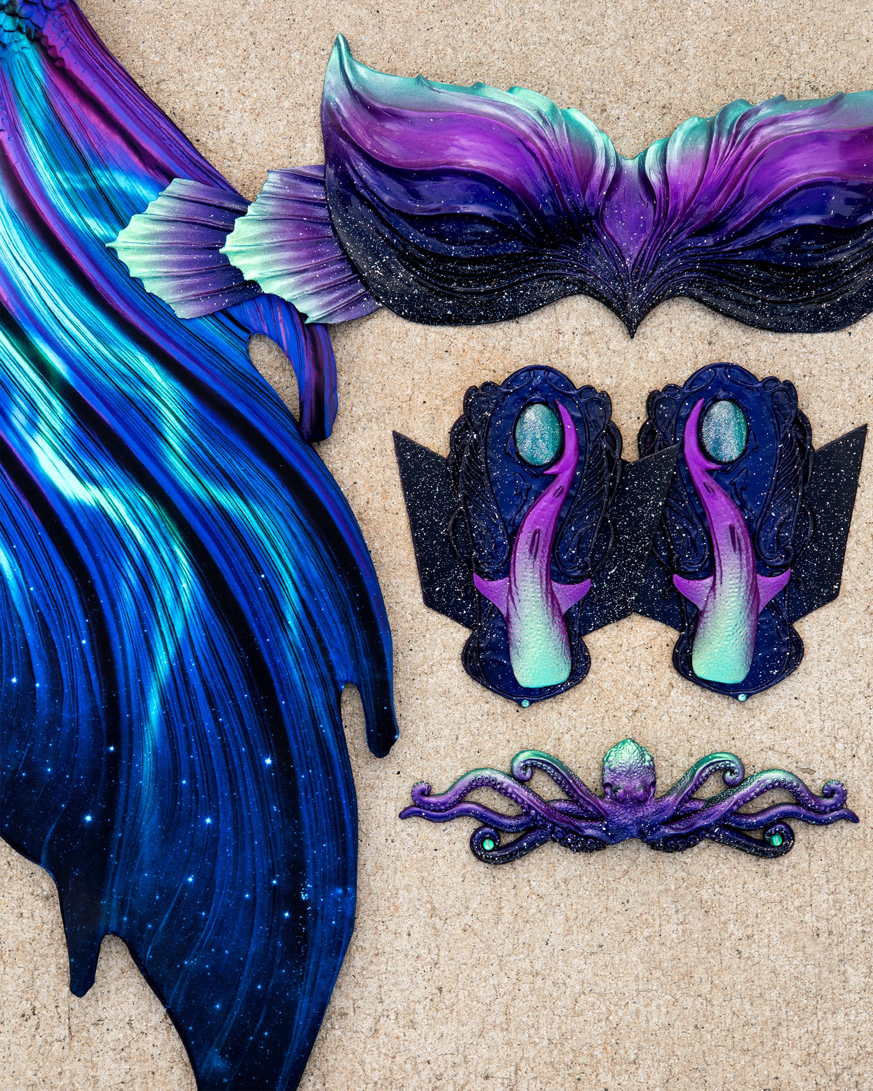 Aurora Borealis Tail Bundle