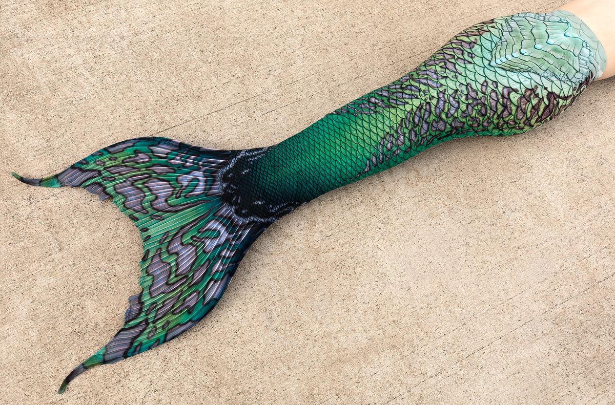 Eelia Merbella by Finfolk Discovery Fabric Tail