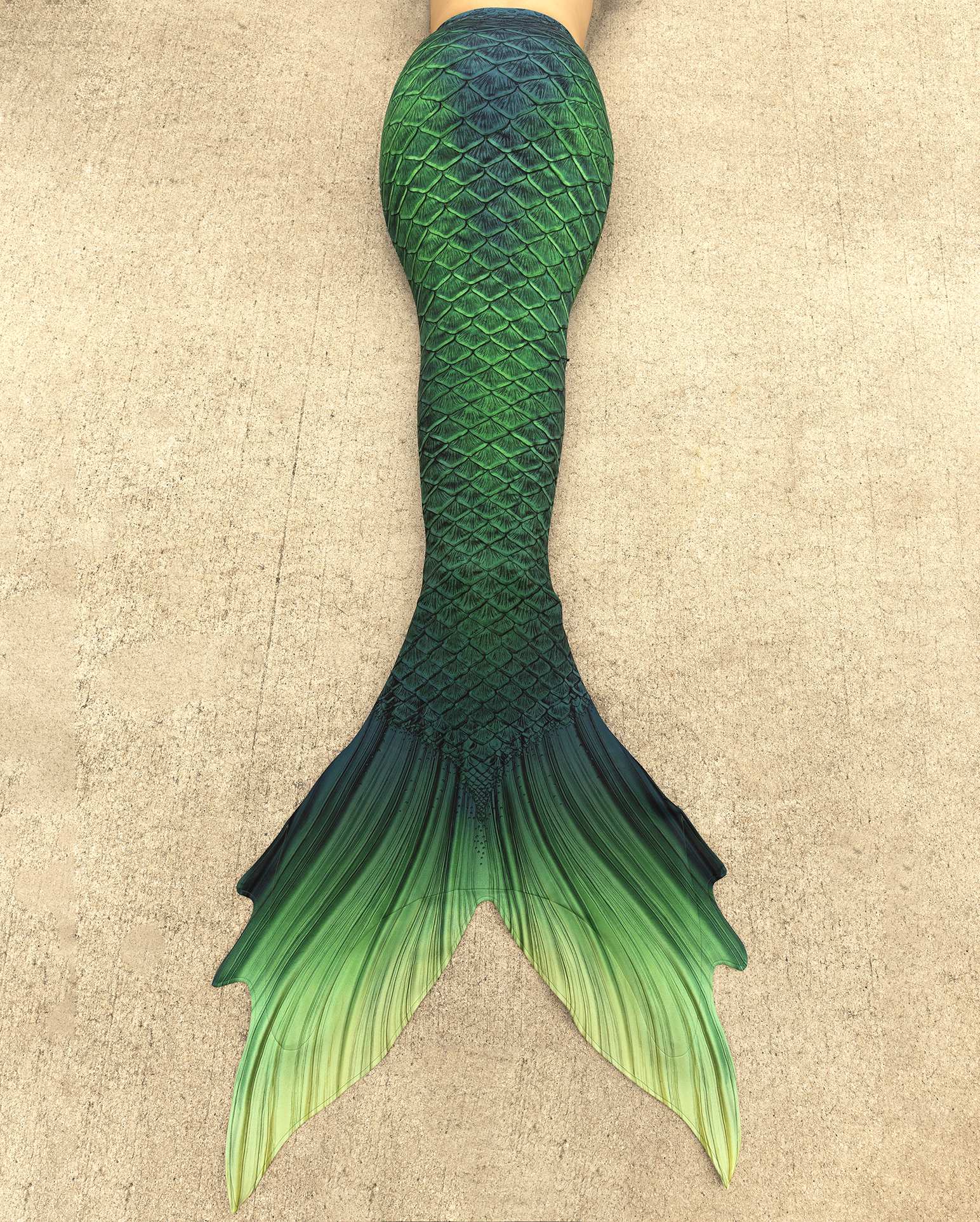 Fathom Discovery Fabric Tail