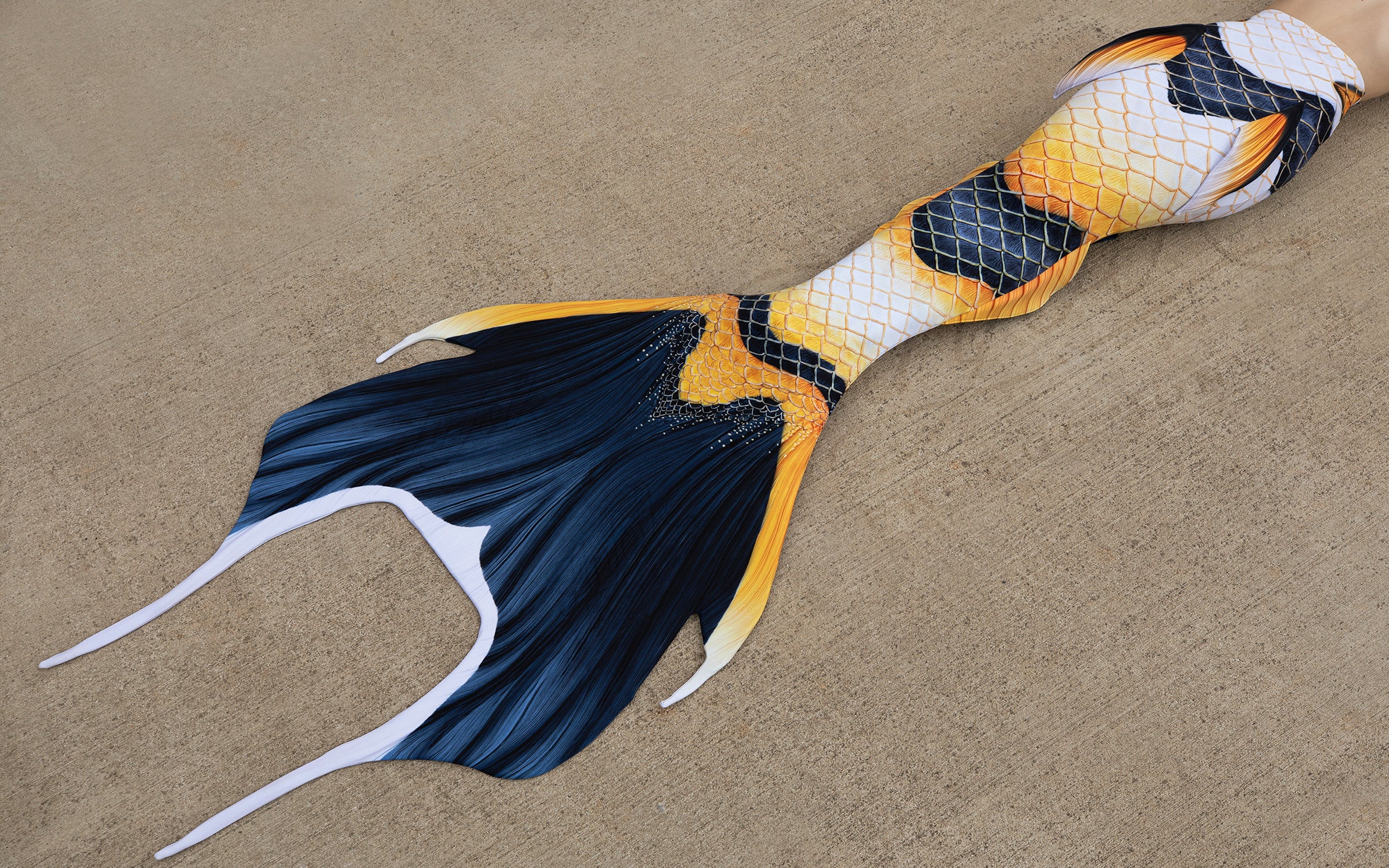 The Idol Signature Fabric Tail - READY TO SHIP