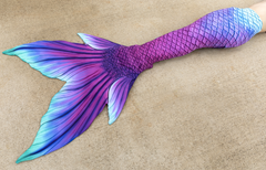 Island Iris Signature Fabric Tail